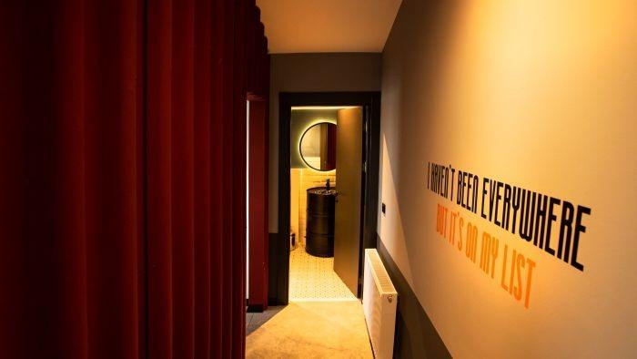 İstanbul Ataşehir'de Merkezi Konumda, 1+1, Lüks Suit-23473