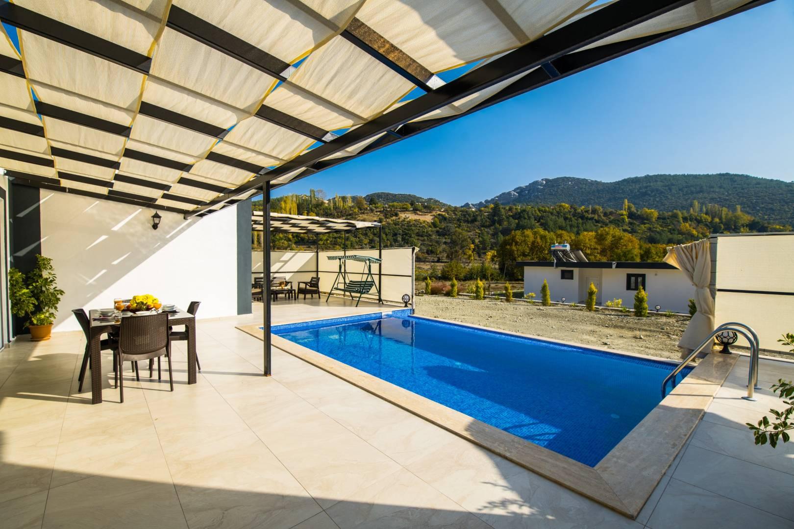 Kaş Sarıbelen'de Doğa İçerisinde, Özel Havuzlu, Şık Villa-29005