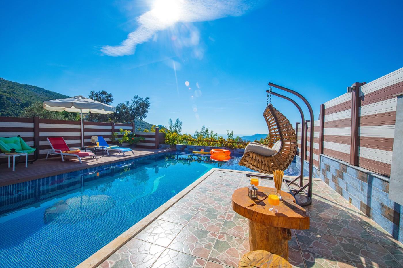 Kaş İslamlar'da Enfes Doğada, Kapalı Özel Havuzlu, Balayı Villası-23871