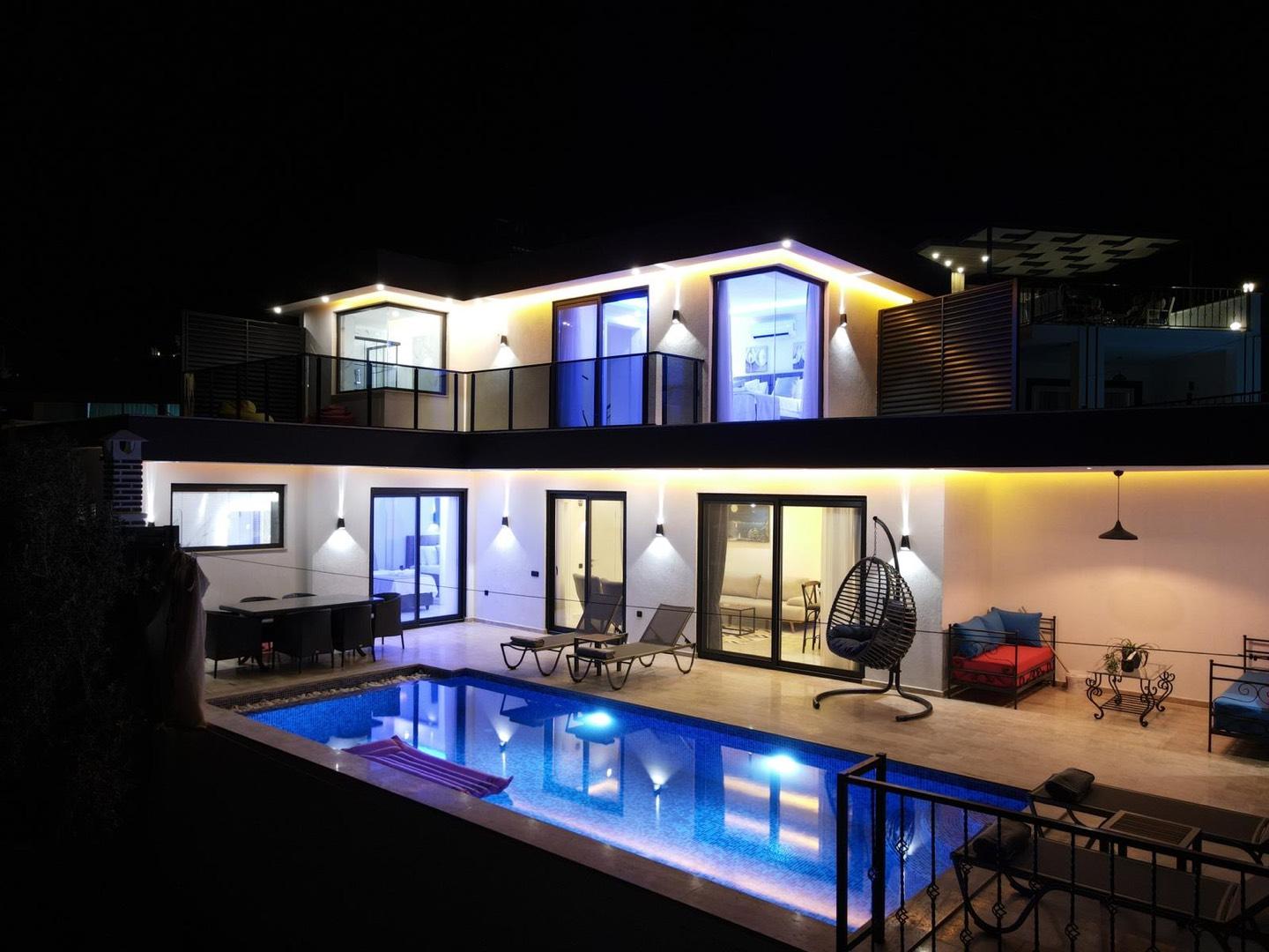 Kaş Bezirgan'da Lüks Mimarili, Özel Havuzlu, Jakuzili, Lüks Villa-28602