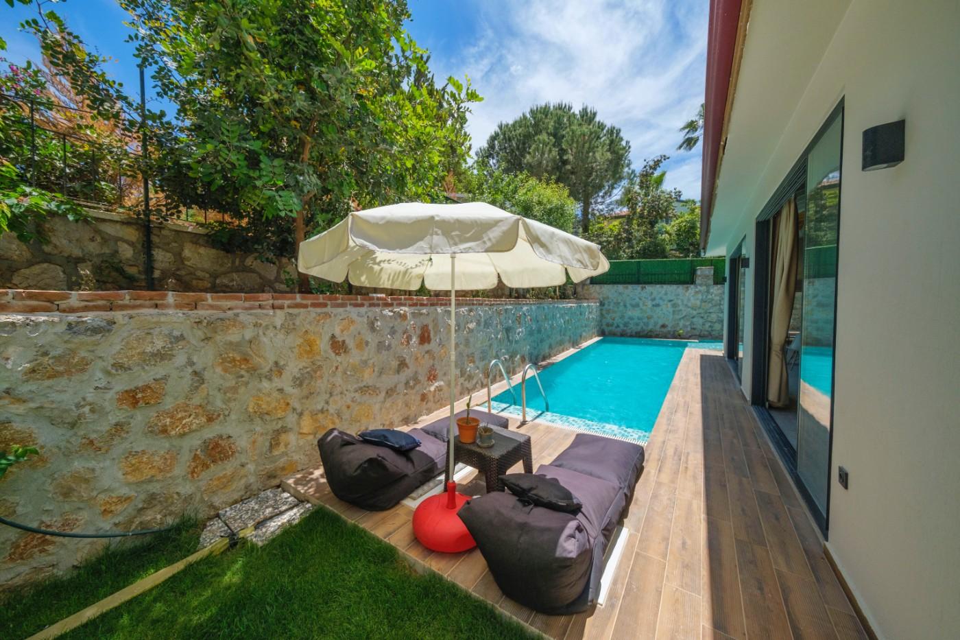 Fethiye Ölüdeniz'de Lüks Mimariye Sahip, Özel Havuzlu, Kiralık Villa-20484