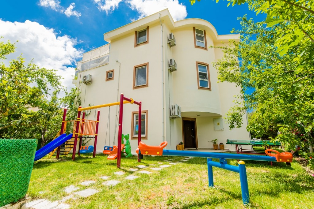 Kaş İslamlar'da Kalabalık Ailelere Uygun, Özel Havuzlu, Şık Villa