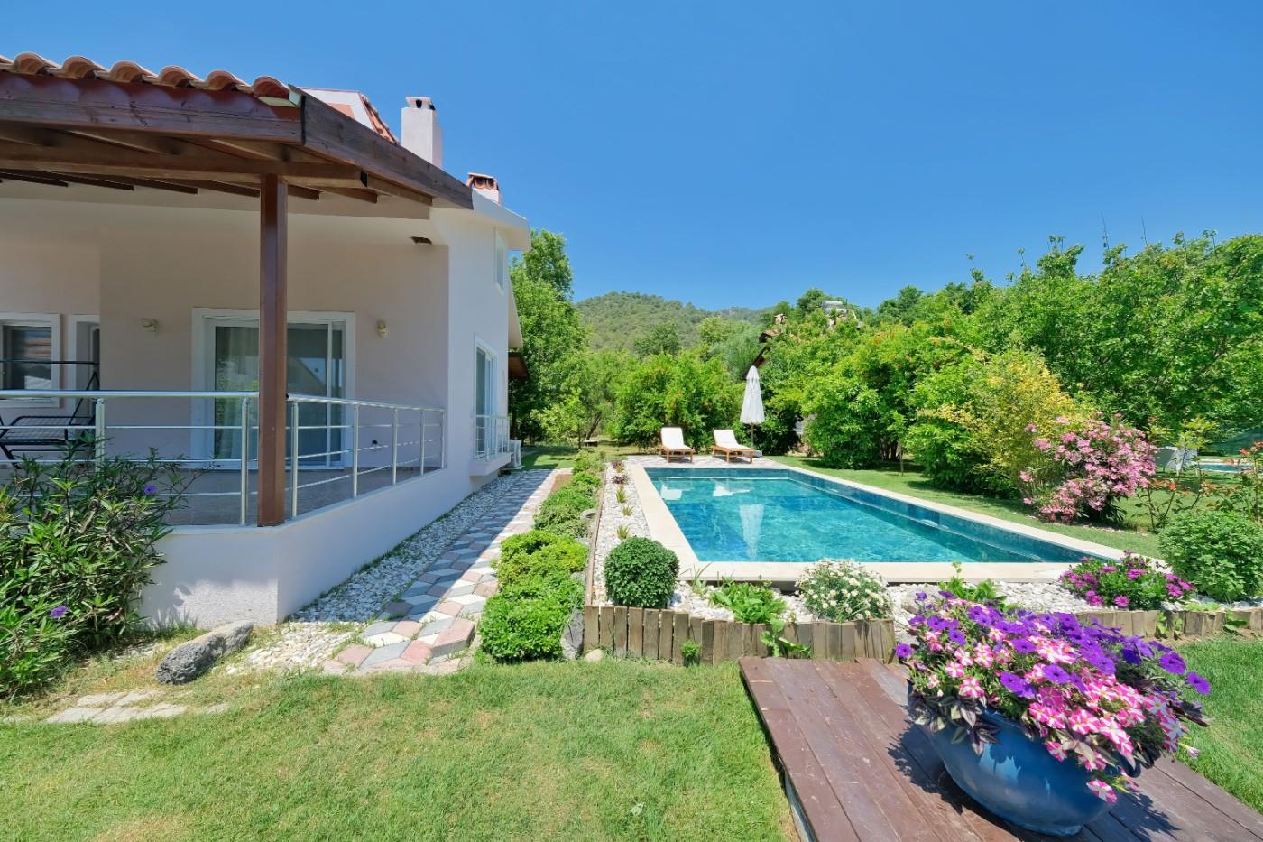 Fethiye İnlice'de Harika Doğa Manzaralı, Özel Havuzlu, 6 Kişilik Villa-22015