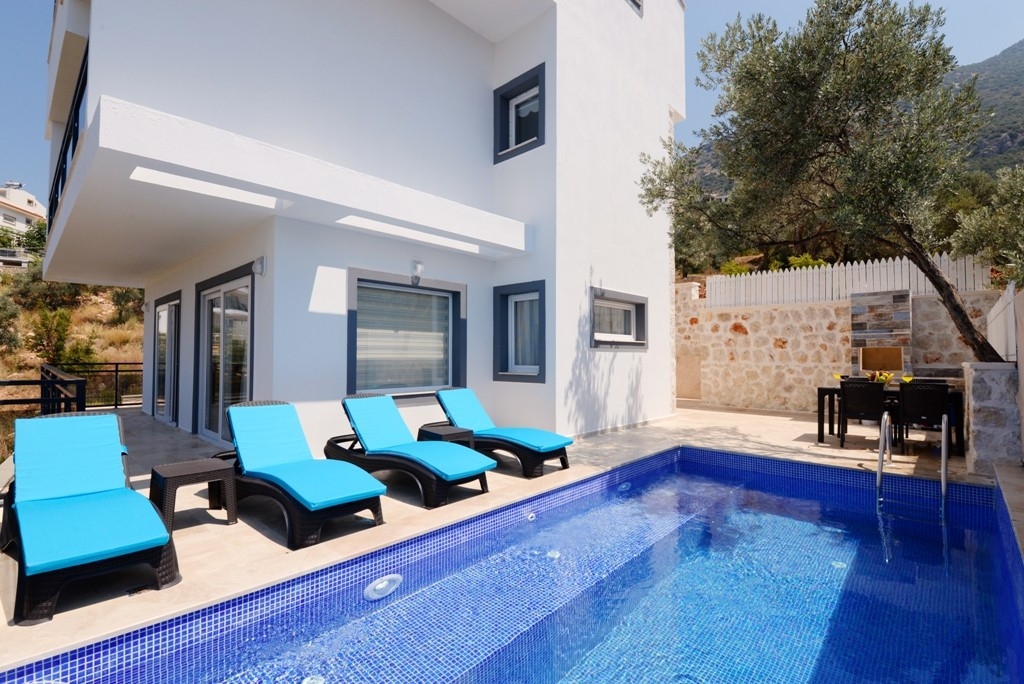 Kaş Kalkan'da Doğa ve Deniz Manzaralı, Özel Havuzlu, Merkezi Villa