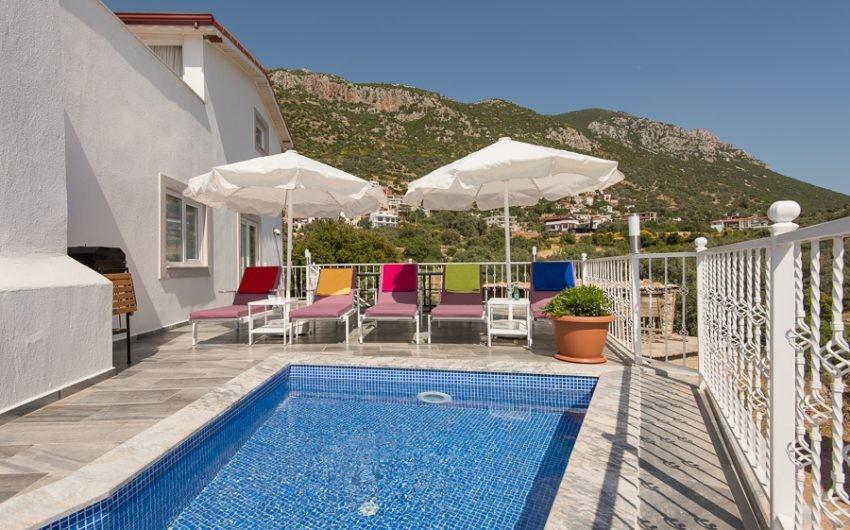 Kaş Bezirgan'da Göz Alıcı Deniz Manzaralı, Özel Havuzlu, Zarif Villa-20556