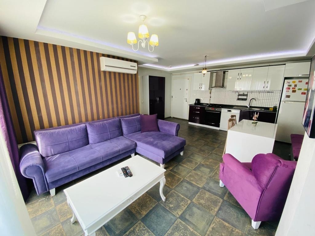 Konyaaltı Gürsu'da Nezih Konumda, Plaja Yakın, Kiralık Suit