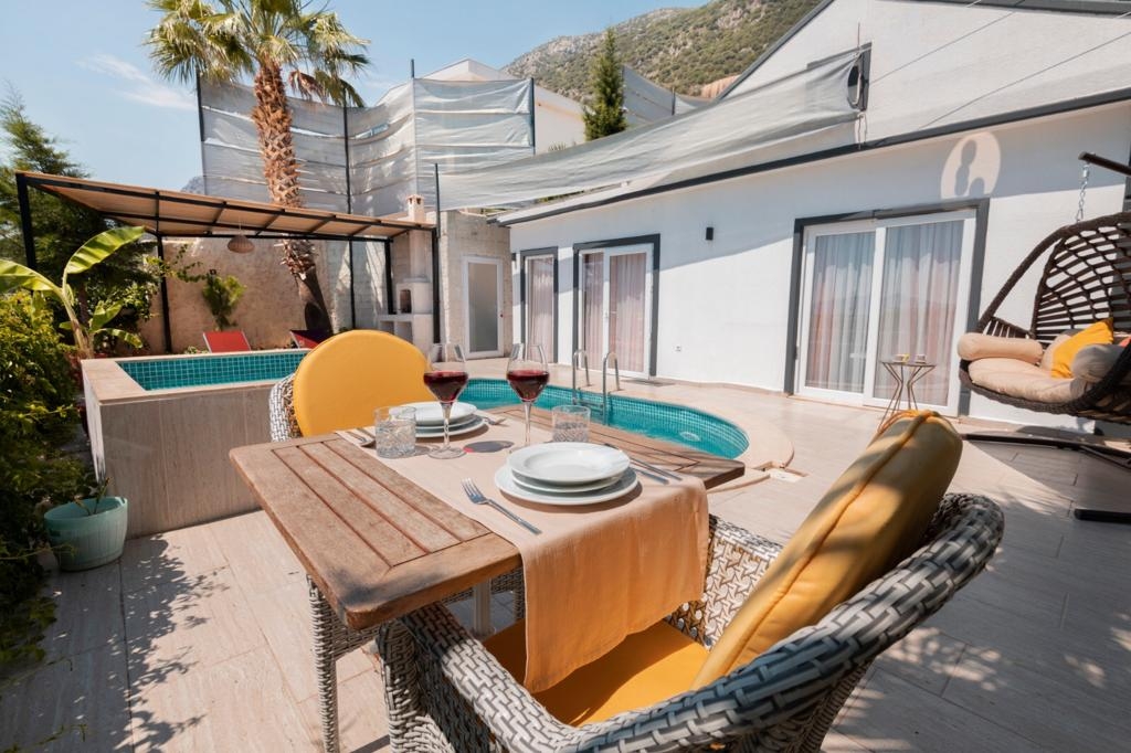 Kalkan Kördere'de Harika Deniz Manzaralı, Özel Havuzlu, Jakuzili Villa