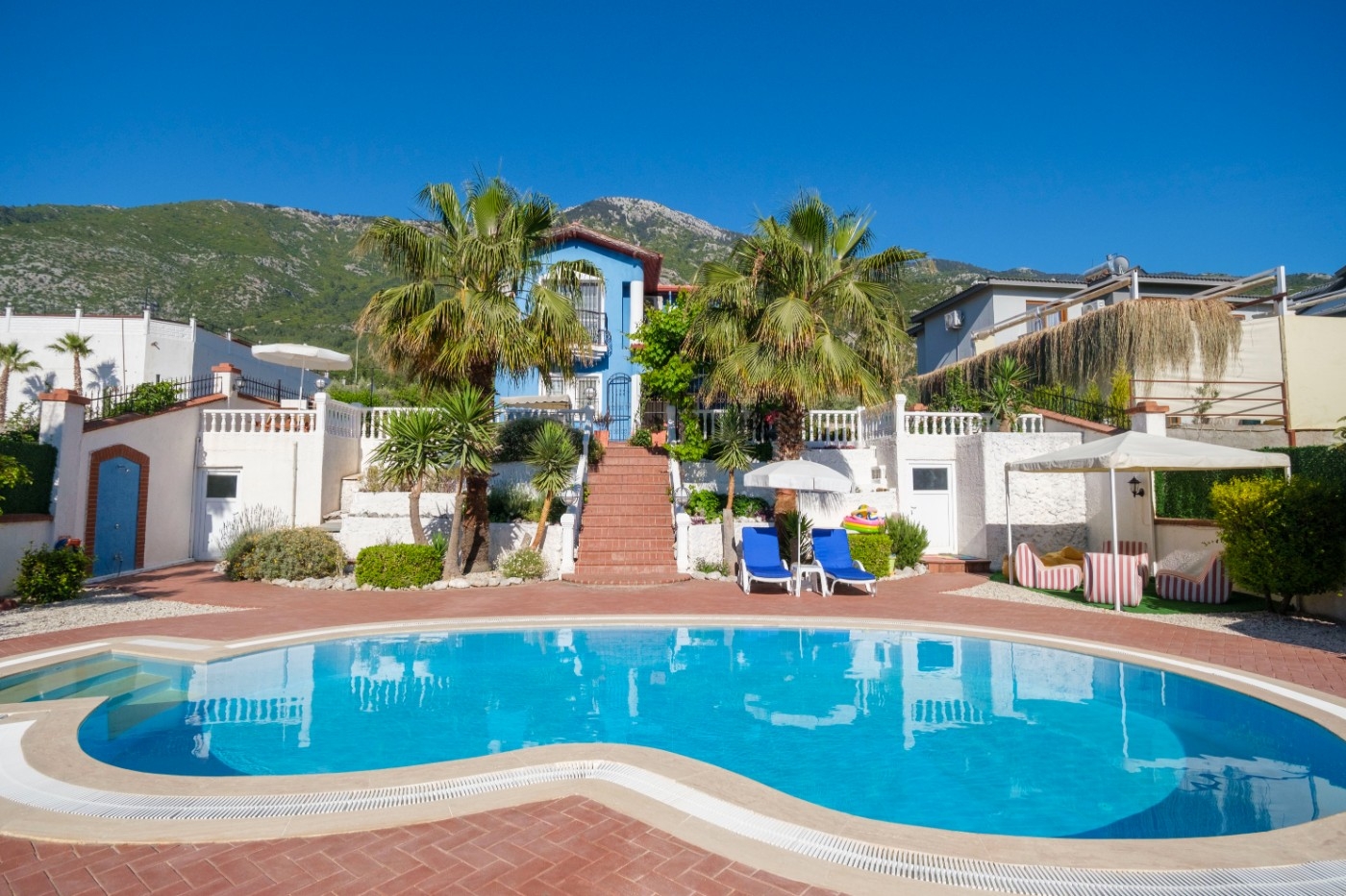 Fethiye Ölüdeniz'de Özel Havuzlu, Konforlu, 6 Kişilik Lüks Villa