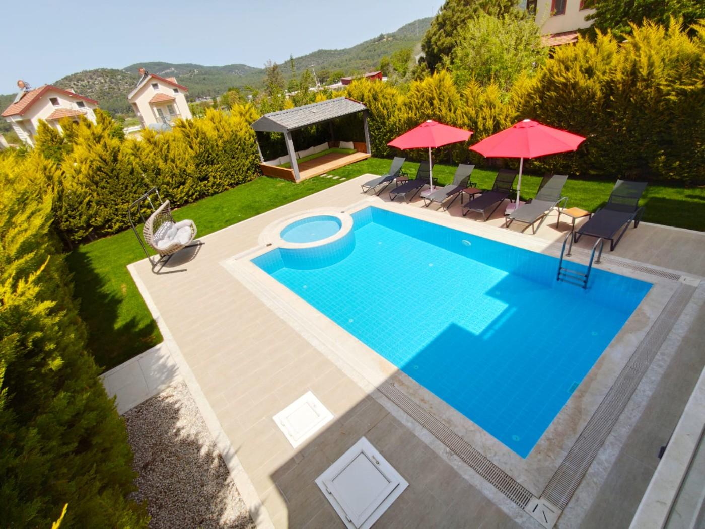 Fethiye Ölüdeniz'de Ferah Bahçeli, Özel Havuzlu, 4+1 Kiralık Villa-16205