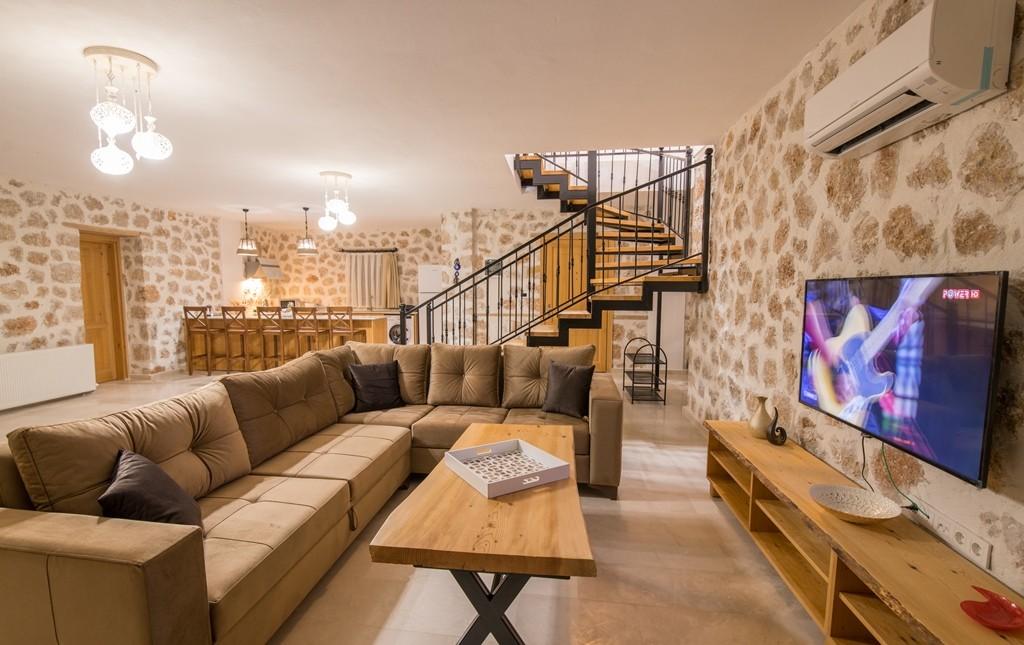 Kaş Sarıbelen'de Büyüleyici Doğada, Özel Havuzlu, Kiralık Villa-16526