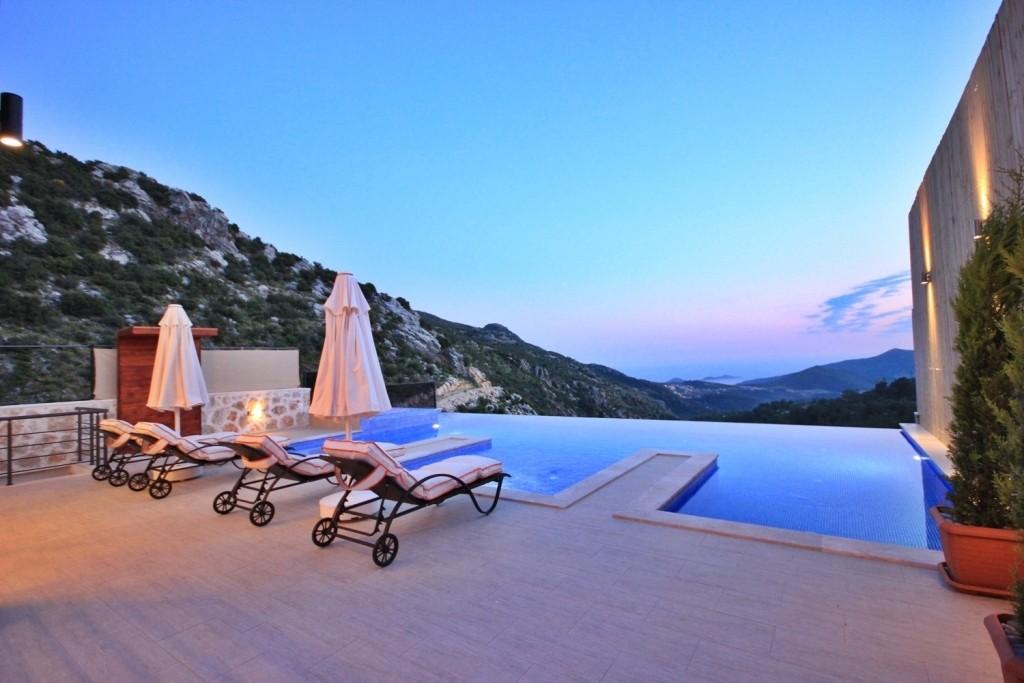 İslamlar'da Huzurlu Doğada, Yetişkin ve Çocuk Havuzlu, Modern Villa-12117