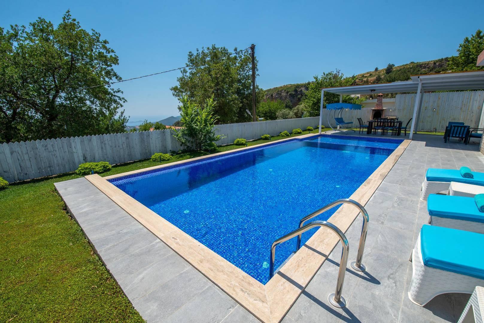 Kaş İslamlar'da Şirin Tasarımlı, Özel Havuzlu, Jakuzili, Kiralık Villa-26698