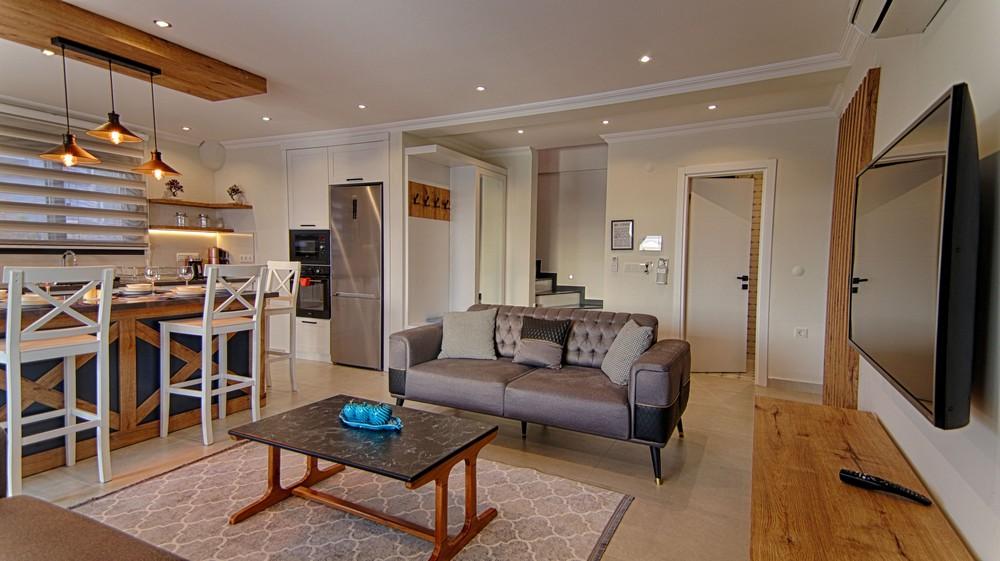 Fethiye Ölüdeniz'de Merkezi Konumda, Özel Havuzlu, Müstakil Villa-22251