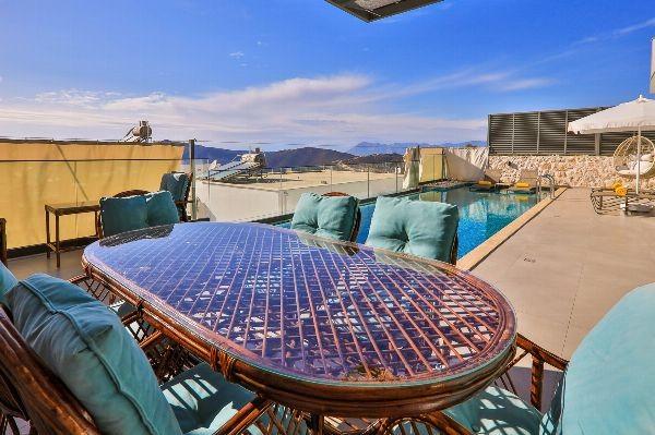 Kaş Bezirgan'da Enfes Deniz Manzaralı, Özel Havuzlu, Konforlu Villa-19522