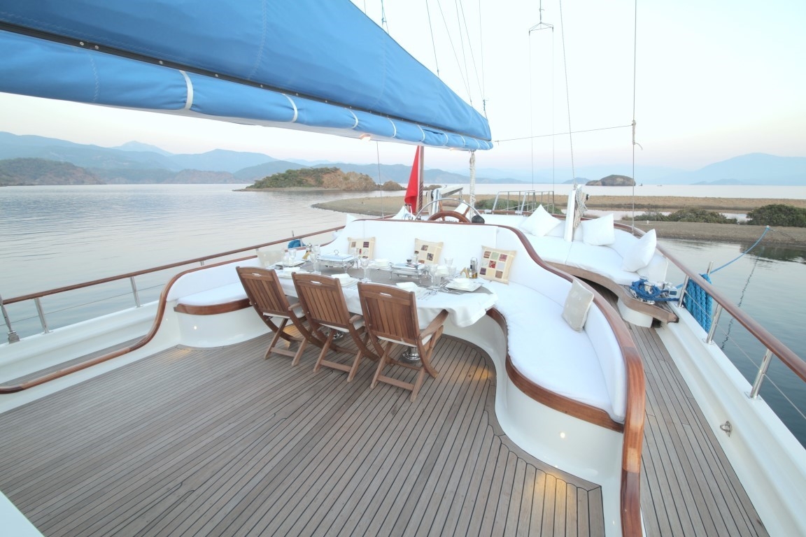 Muğla Fethiye'de 10 Kişilik, Lüks İç Tasarıma Sahip Gulet