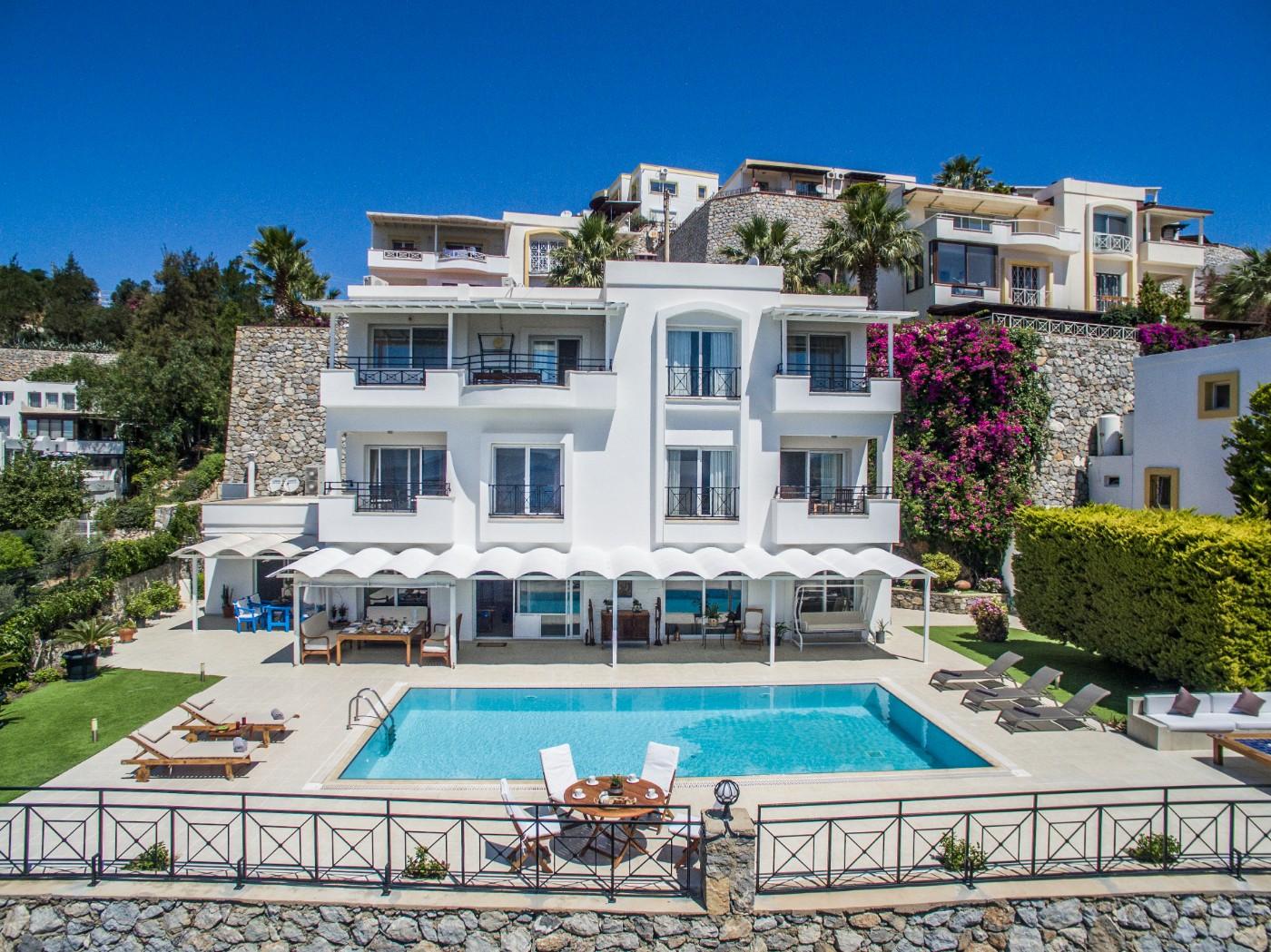 Muğla Bodrum'da Özel Havuzlu, Deniz Manzaralı, Lüks Villa-21875