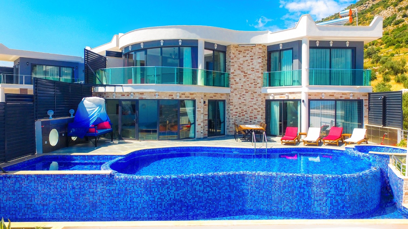 Kalkan Akbel'de Enfes Doğada, Sonsuzluk Havuzlu, Lüks Villa