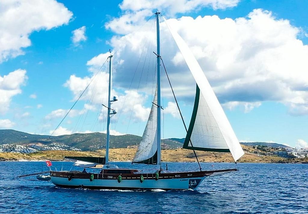 Bodrum'da Modern Tasarımlı, 3 Kabinli, Ferah Gulet