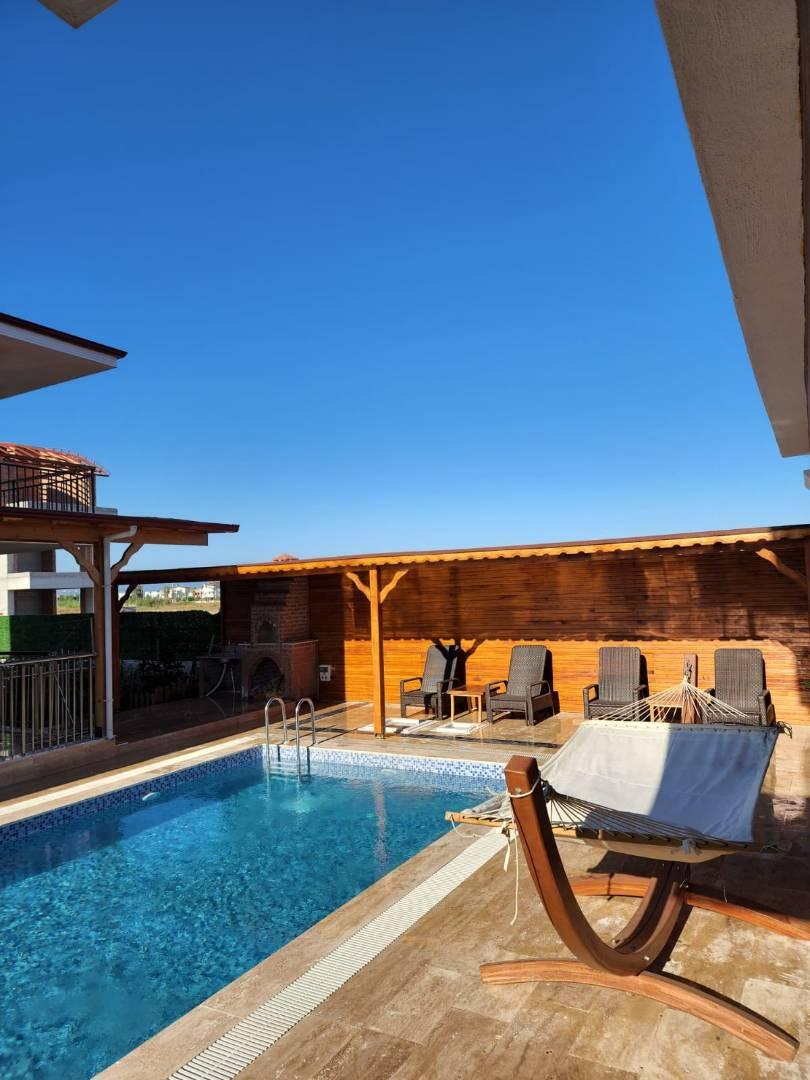 Serik Kadriye'de Doğa İçerisinde, Özel Havuzlu, Ahşap Mimarili Villa-29061