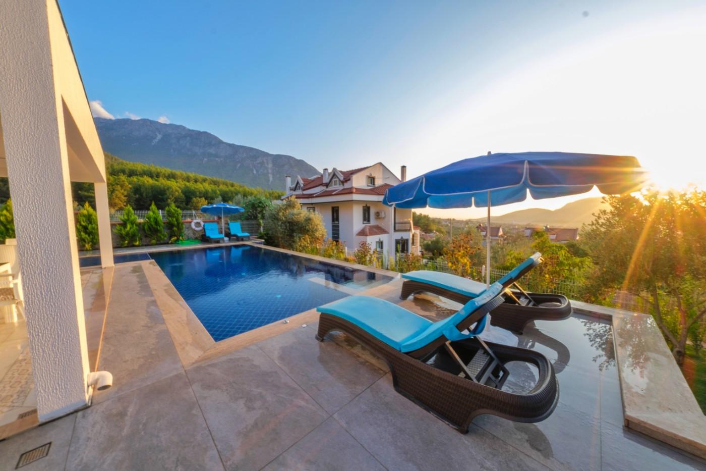 Ölüdeniz'de Modern Mimarili, Özel Havuzlu, Jakuzili, Kiralık Villa-20229