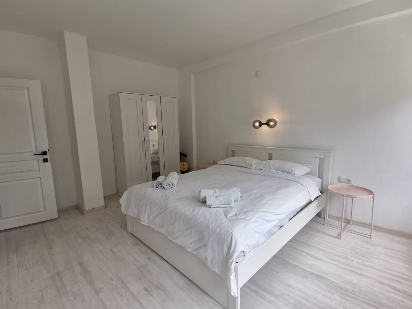 Fethiye Göcek'te Elverişli Konumda, Ortak Havuzlu, Kiralık Daire-27626