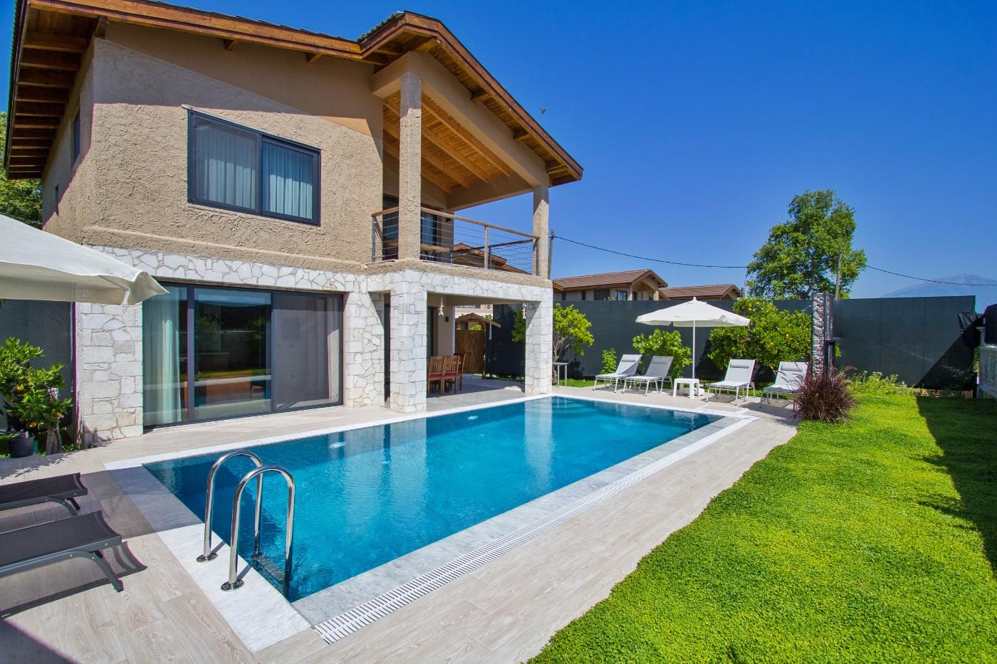 Fethiye Yanıklar'da Doğa İçerisinde, Özel Havuzlu, Kiralık Villa-17974