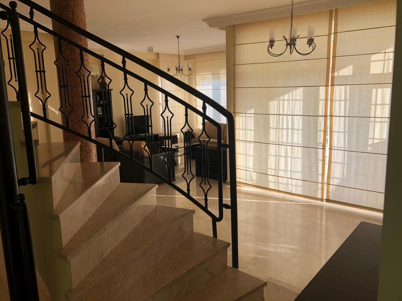 Alanya'da Tesis İçerisinde, Özel Havuzlu, Lüks Villa-14577