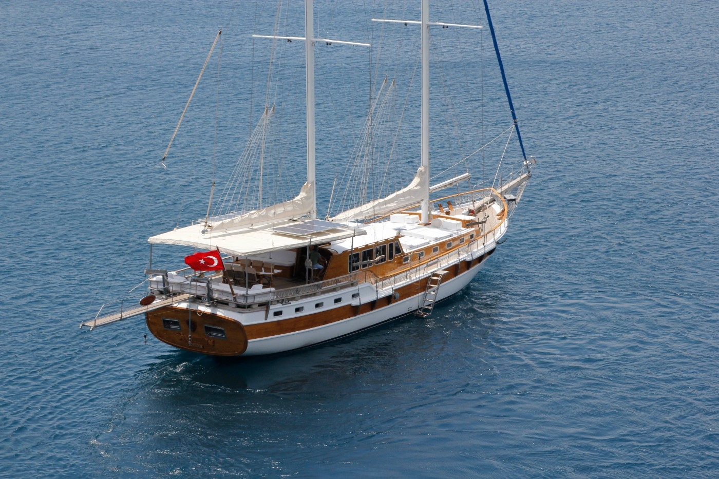 Bodrum'da Sakin ve Huzur Dolu Maviliklerde, 14 Kişilik Gulet