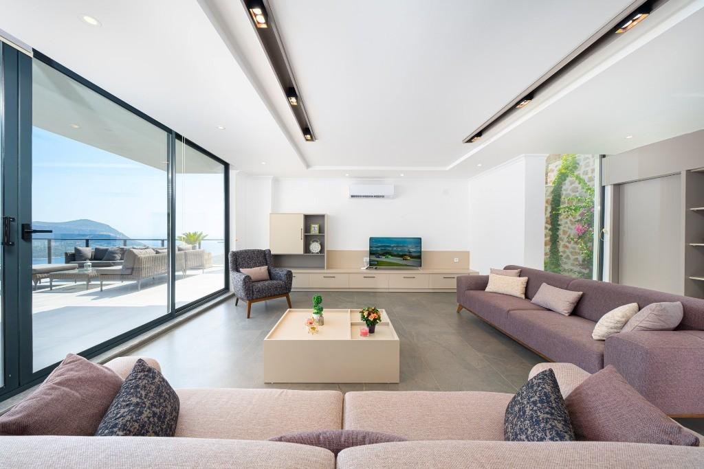 Kaş Kalkan'da Nefes Kesici Manzaralı, Özel Havuzlu, Modern Villa-15706