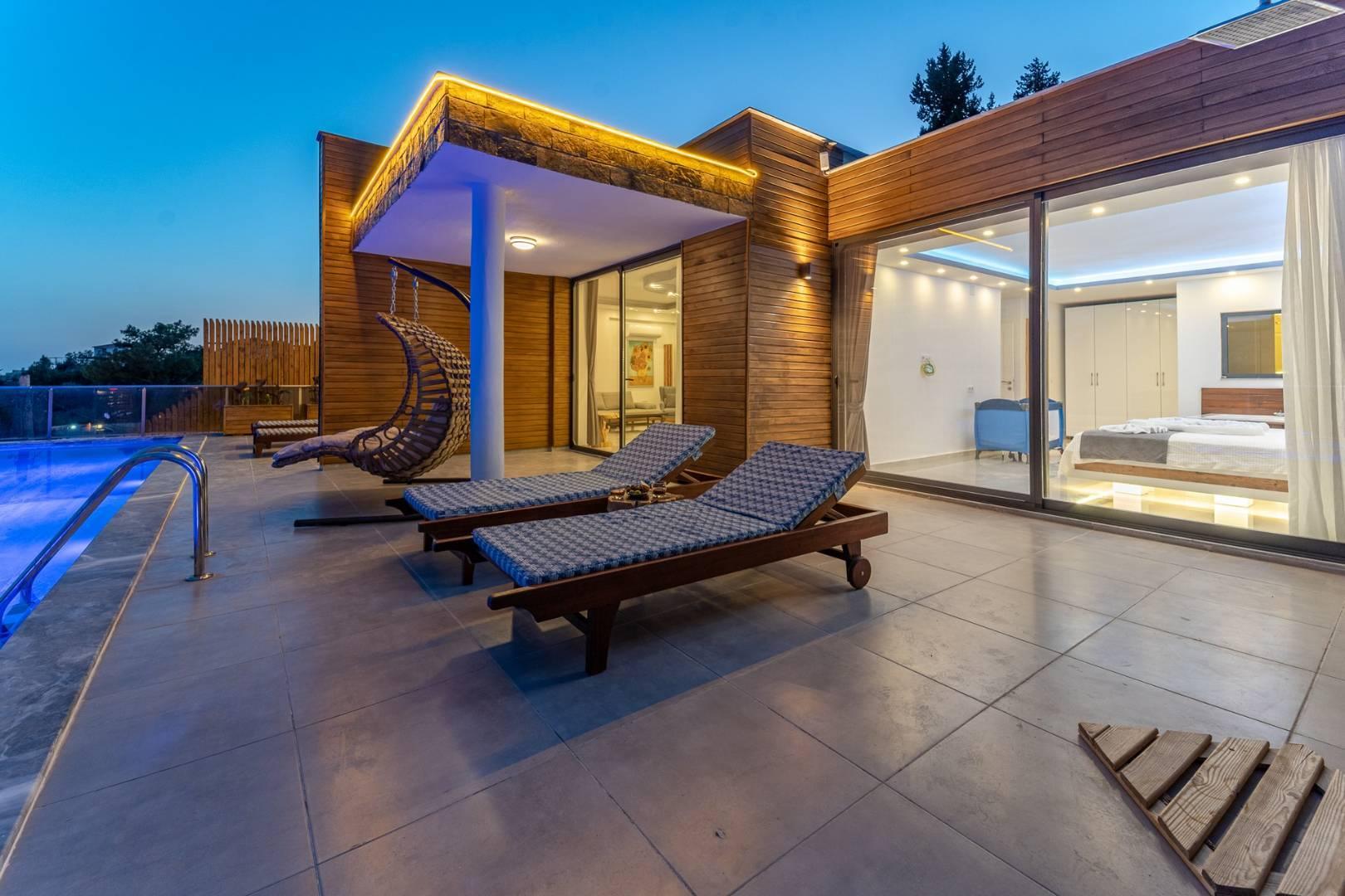 Kaş İslamlar'da Deniz Manzaralı, Sonsuzluk Havuzlu, Kiralık Villa-29731