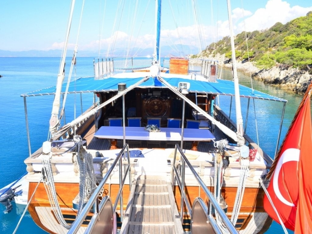 Muğla Fethiye'de Ahşap Tasarımıyla Dikkat Çeken, 16 Kişilik Gulet