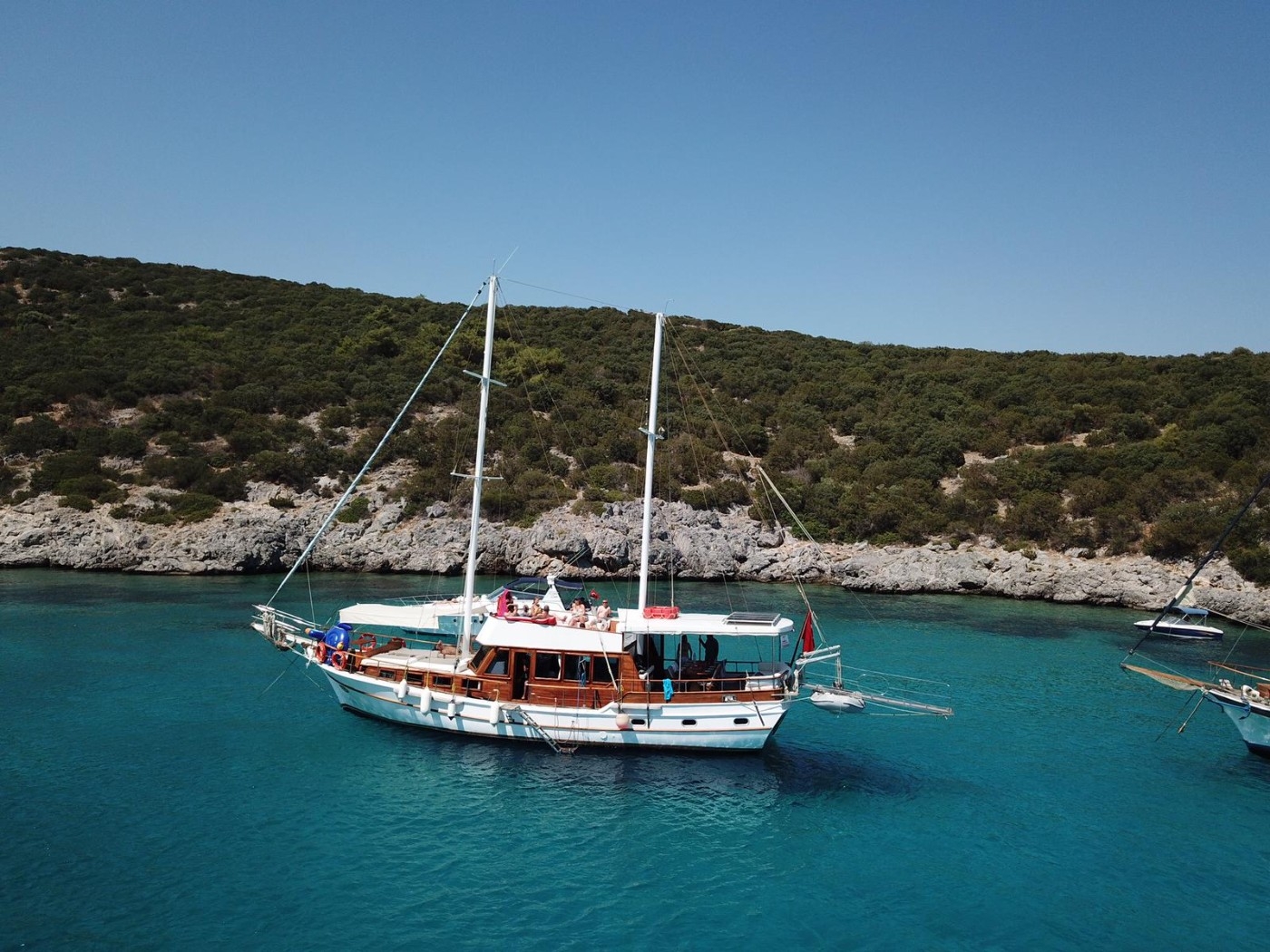 Bodrum'da Masmavi Sularda, Şık ve Ferah Dizayna Sahip, 8 Kişilik Gulet