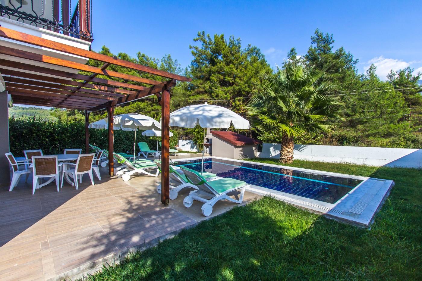 Fethiye Ölüdeniz'de Plaja Yakın, Özel Havuzlu, Ekonomik Villa-14053