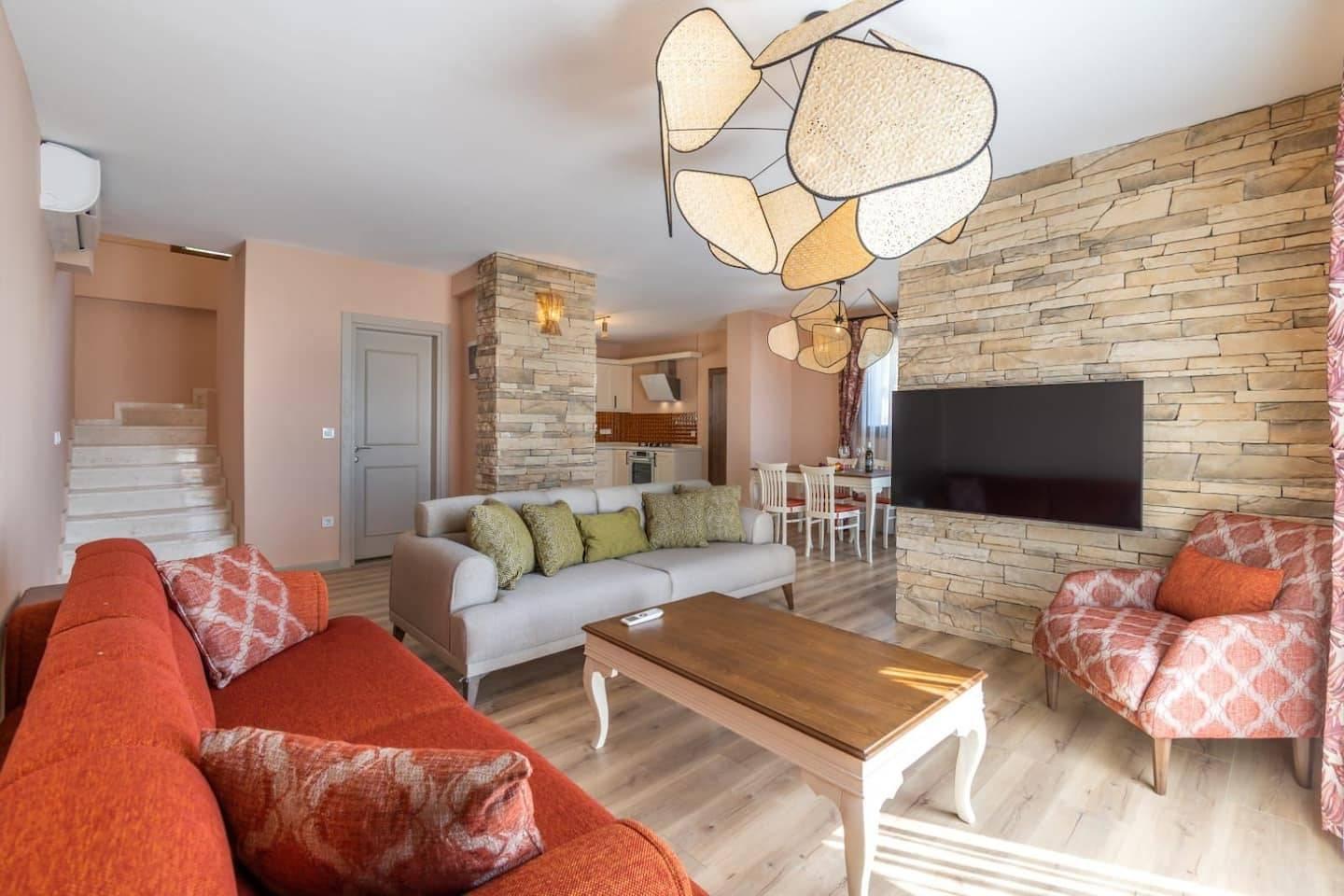Marmaris'te Deniz Manzarasına Sahip, Sonsuzluk Havuzlu, Şık Villa-30898