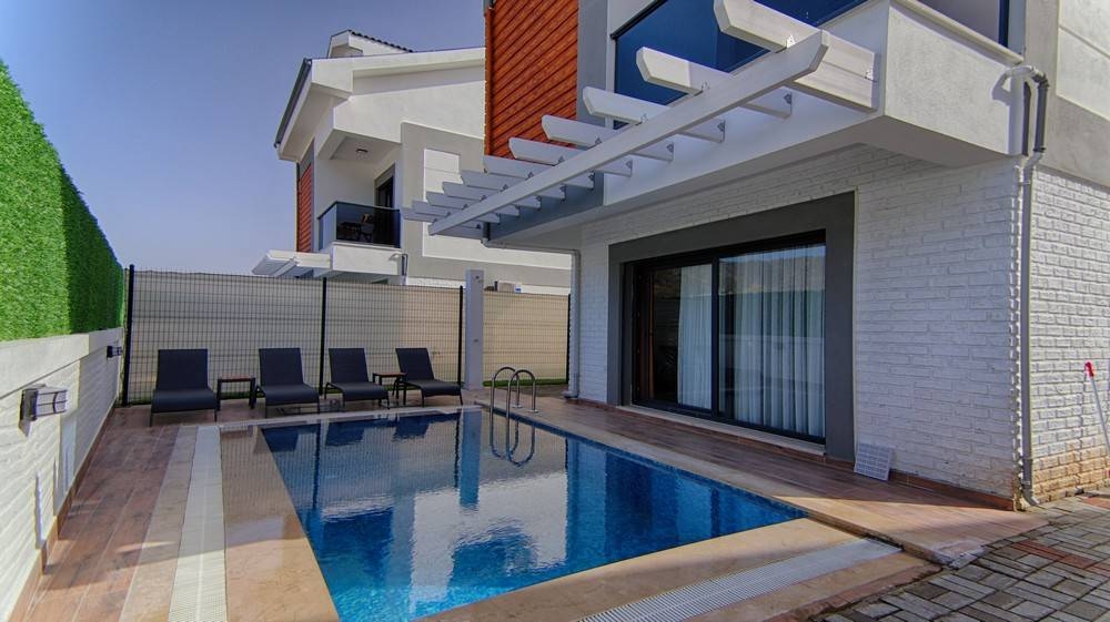 Fethiye Karagedik'te Geniş Ailelere Uygun, Özel Havuzlu, Ferah Villa