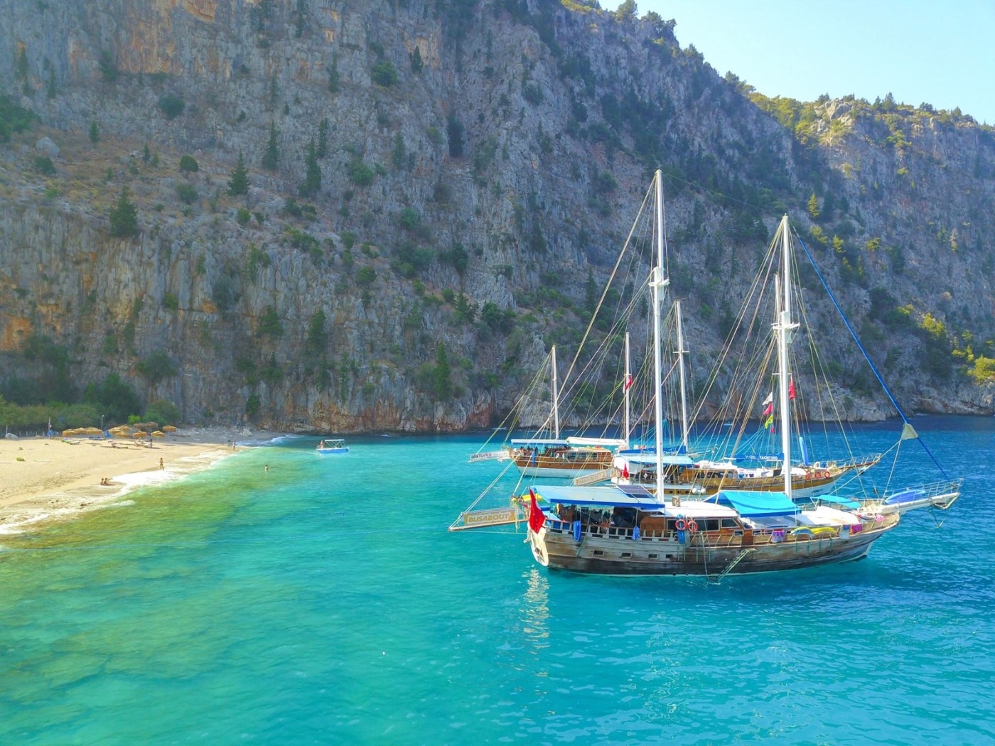 Fethiye'de Tam Donanımlı, Mavi Sularda, Konforlu Gulet