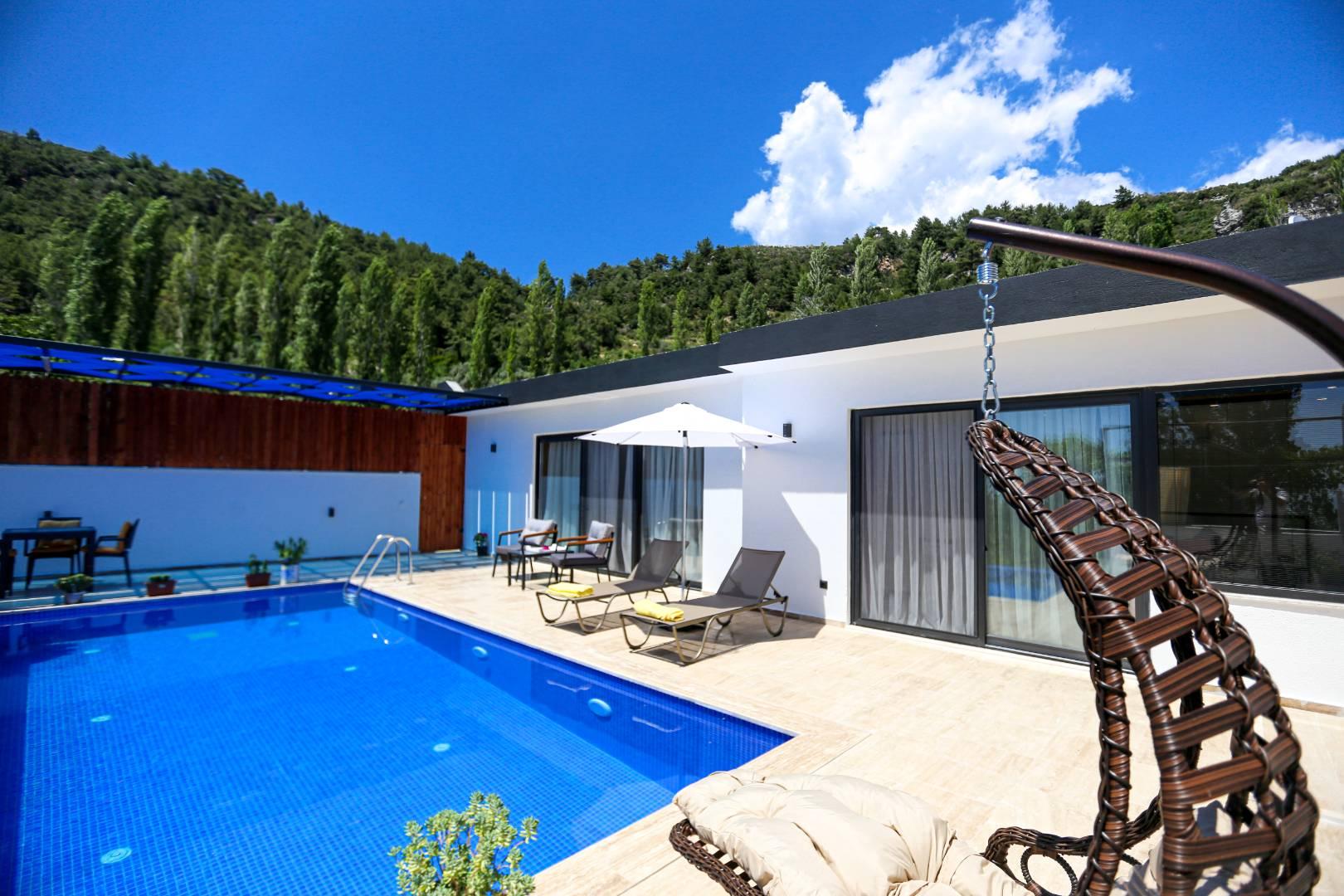 Kaş İslamlar'da Muhteşem Doğa Manzaralı, Özel Havuzlu, Kiralık Villa-28407