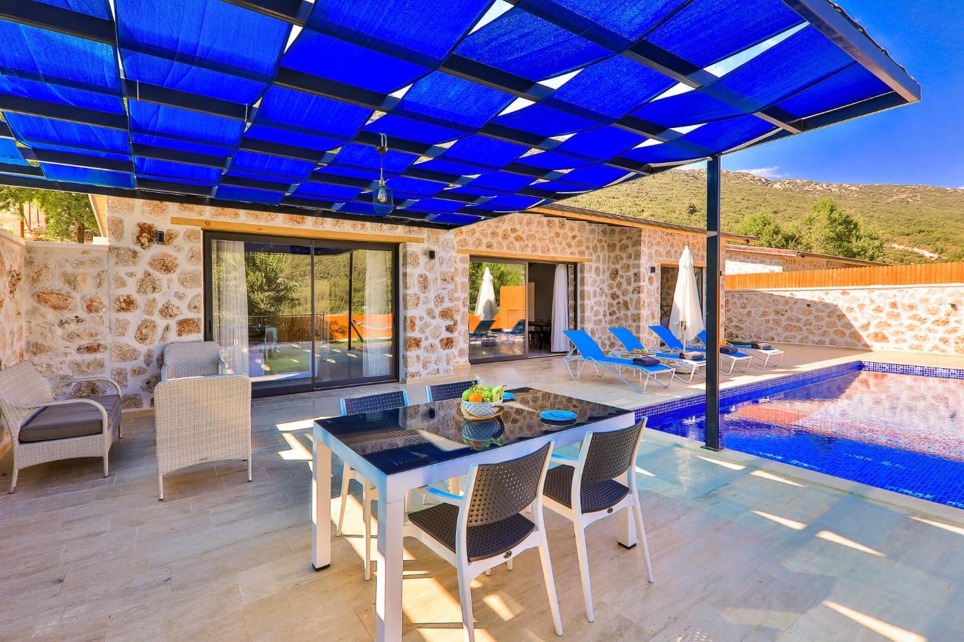 Kaş Hacıoğlan'da Doğa İçerisinde, Özel Havuzlu, Lüks Villa-19504