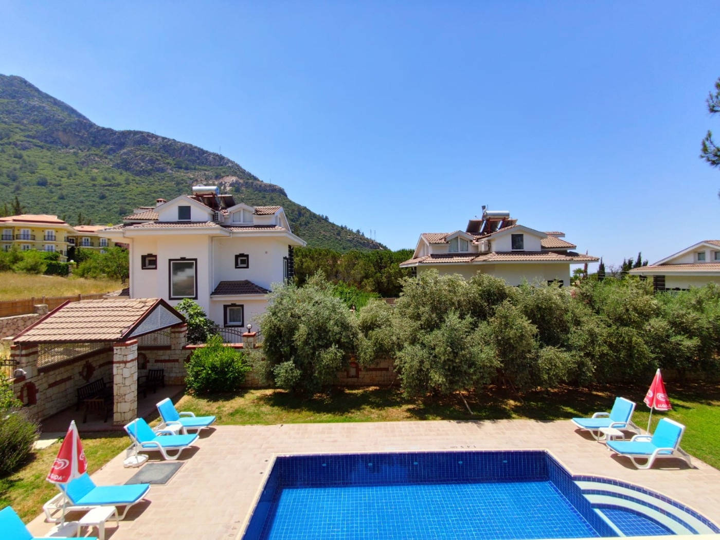 Fethiye Ölüdeniz'de Geniş Bahçeli, Özel Havuzlu, 4+1 Ferah Villa