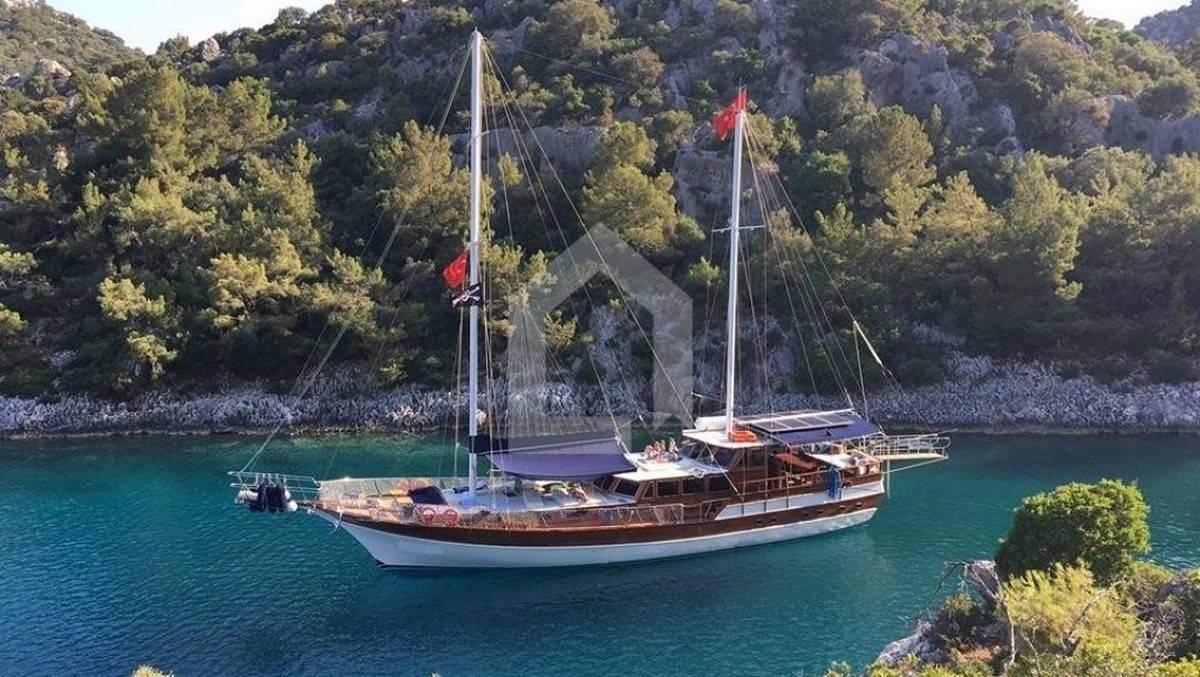 Muğla Fethiye'de 12 Kişilik, Geniş İç Hacme Sahip, Konforlu Gulet