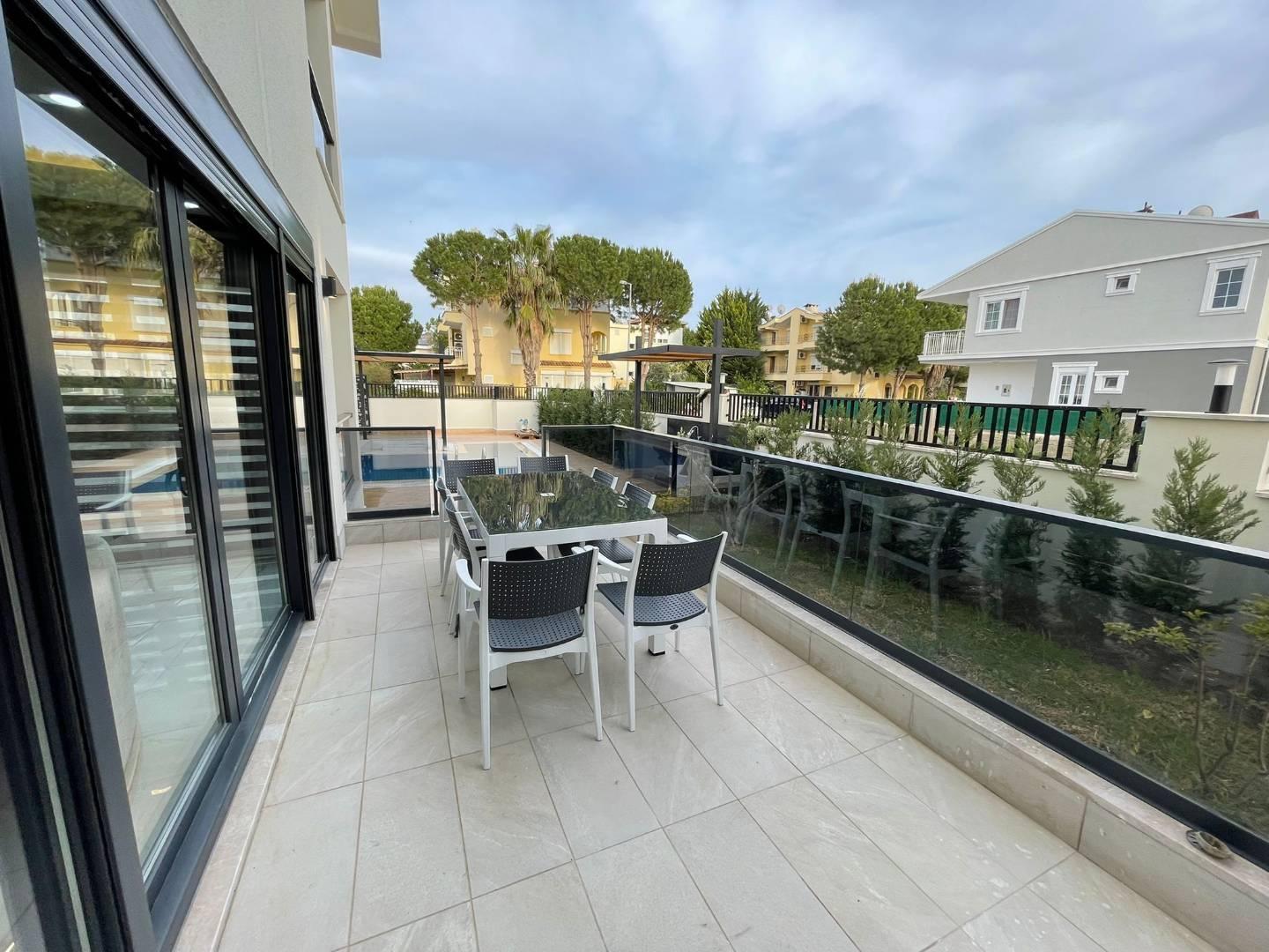 Serik Kadriye'de Kalabalık Ailelere Uygun, Özel Havuzlu, Estetik Villa-26327