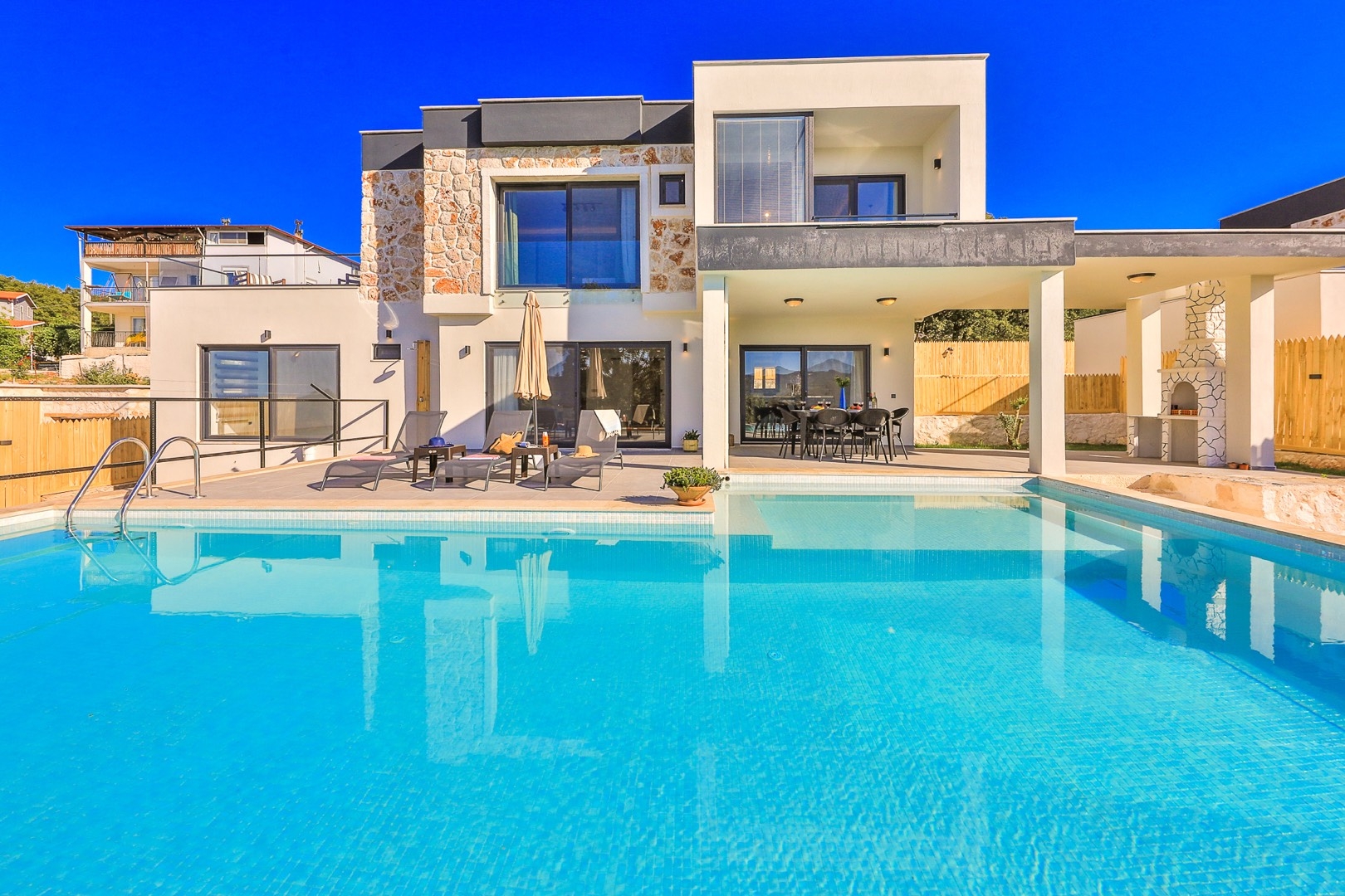 Kaş Pınarbaşı'nda Enfes Doğada, Özel Havuzlu, Saunalı, Lüks Villa