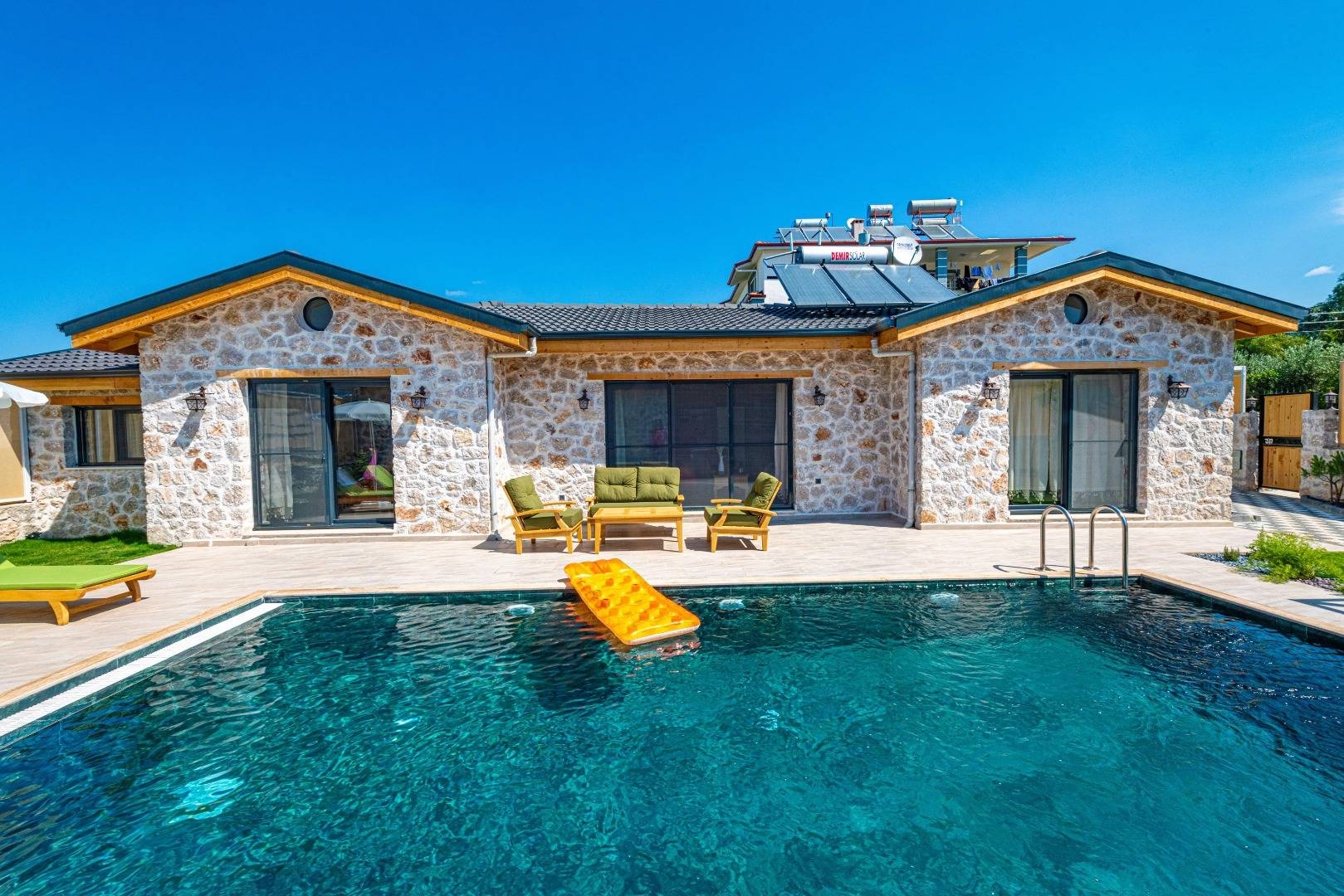 Fethiye Eldirek'te Taş Mimarili, Özel Havuzlu, 4 Kişilik Villa