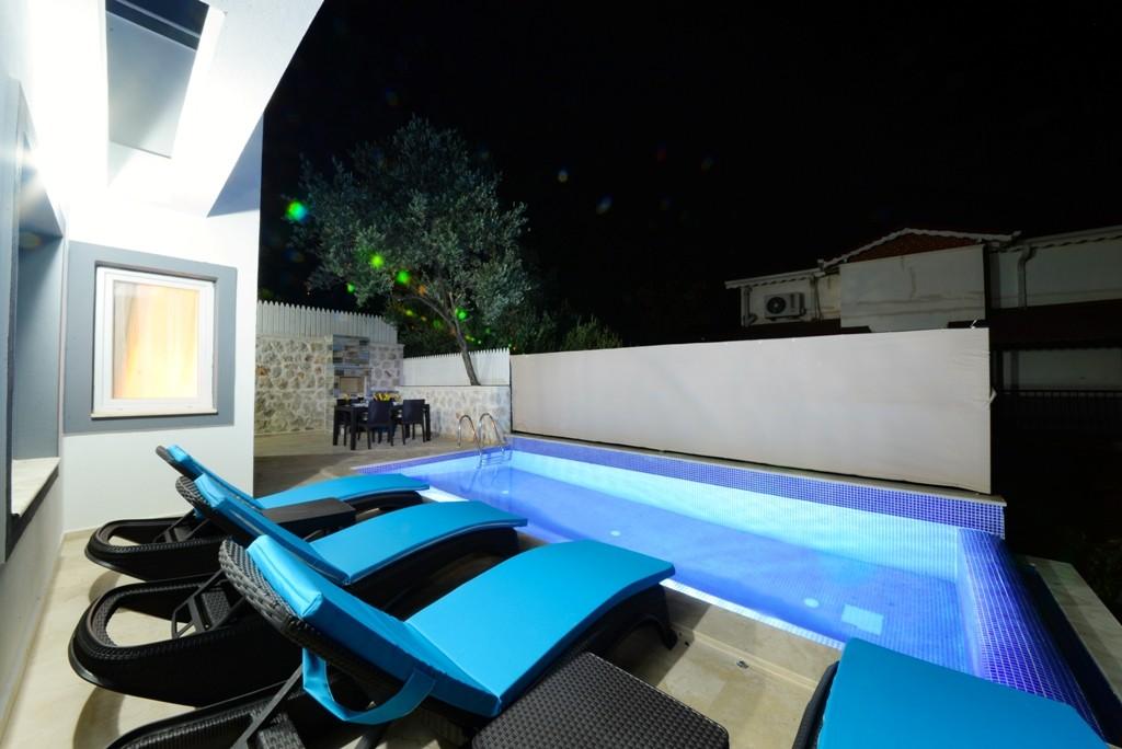 Kaş Kalkan'da Doğa ve Deniz Manzaralı, Özel Havuzlu, Merkezi Villa-13827
