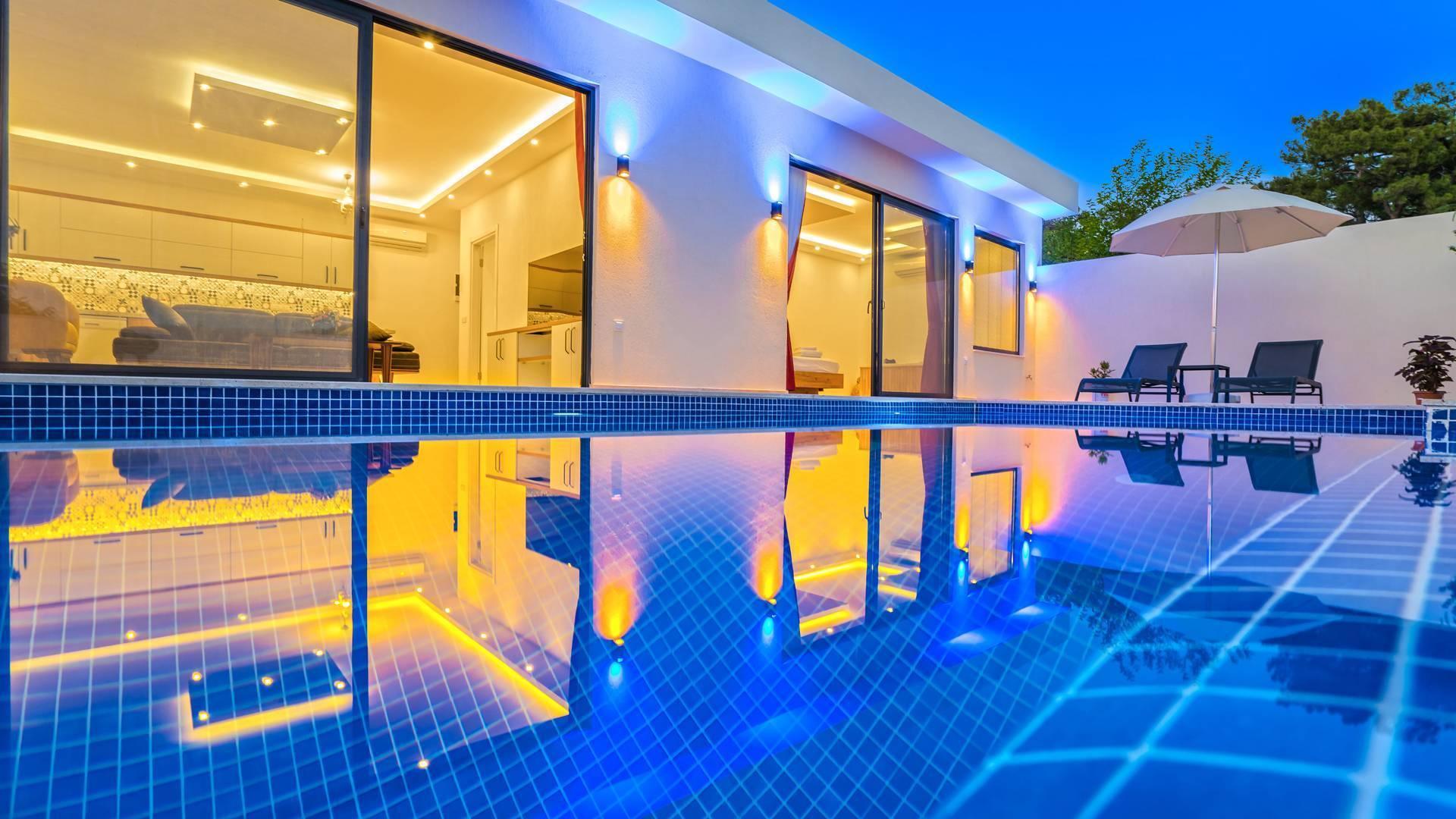 Kaş İslamlar'da Gözlerden Uzak Konumda, Özel Havuzlu, 1+1 Villa-29476