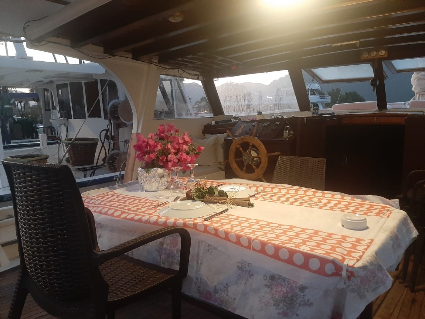 Gökova'nın Yemyeşil Doğası ve Eşsiz Suları Eşliğinde, Konforlu Gulet