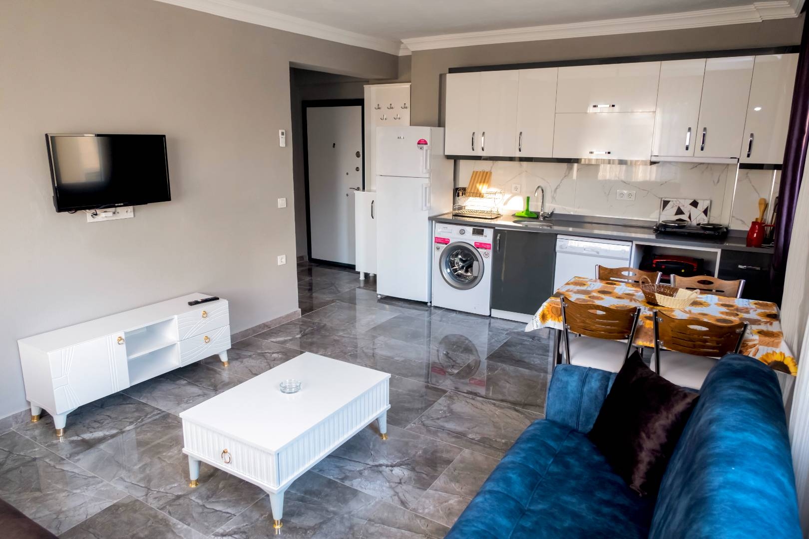 Muğla Fethiye'de Huzurun Kucağında, Şık Tasarımlı, Konforlu Ev