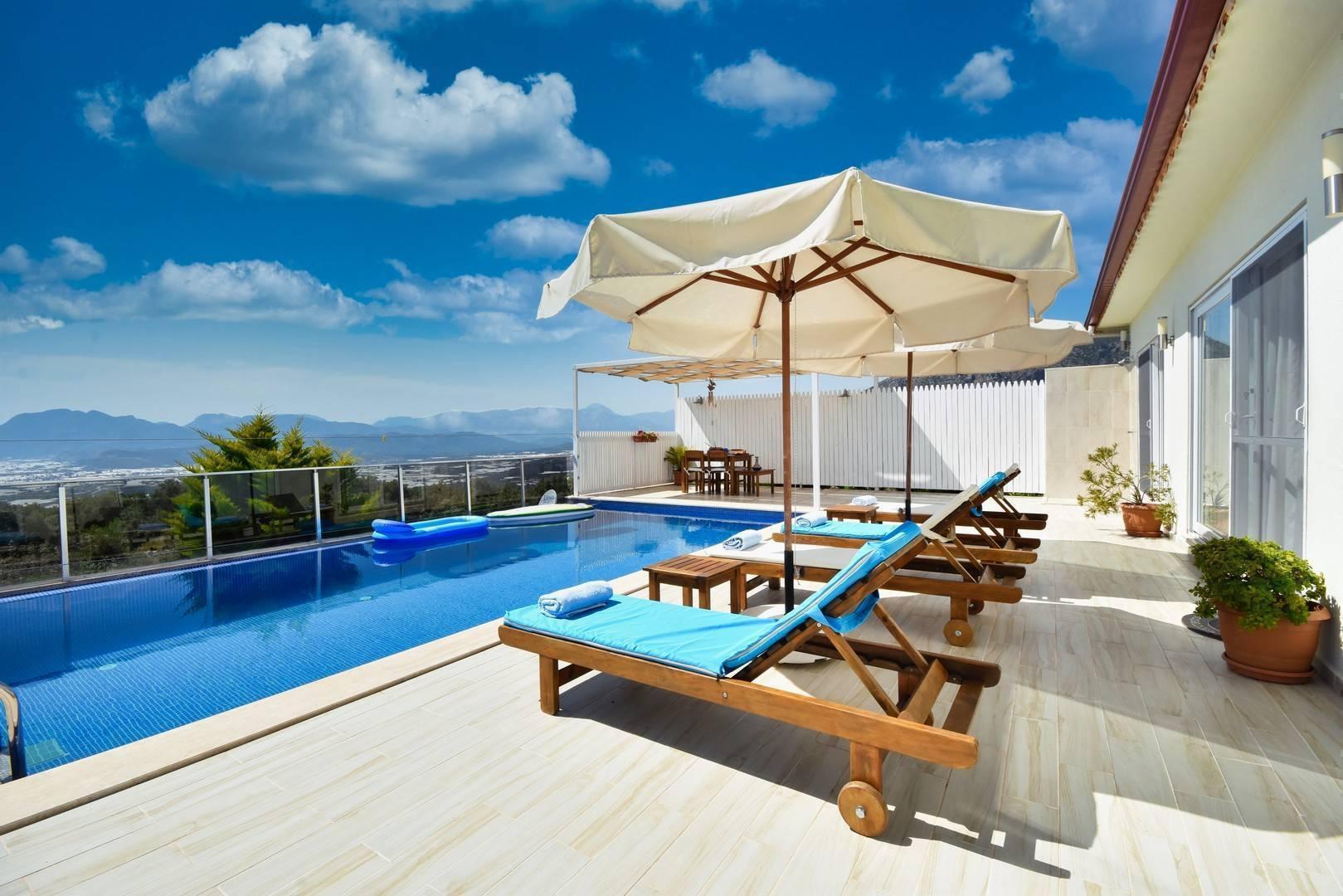 Kalkan Üzümlü'de Gözlerden Uzak, Özel Havuzlu ve Jakuzili, Şık Villa-30315