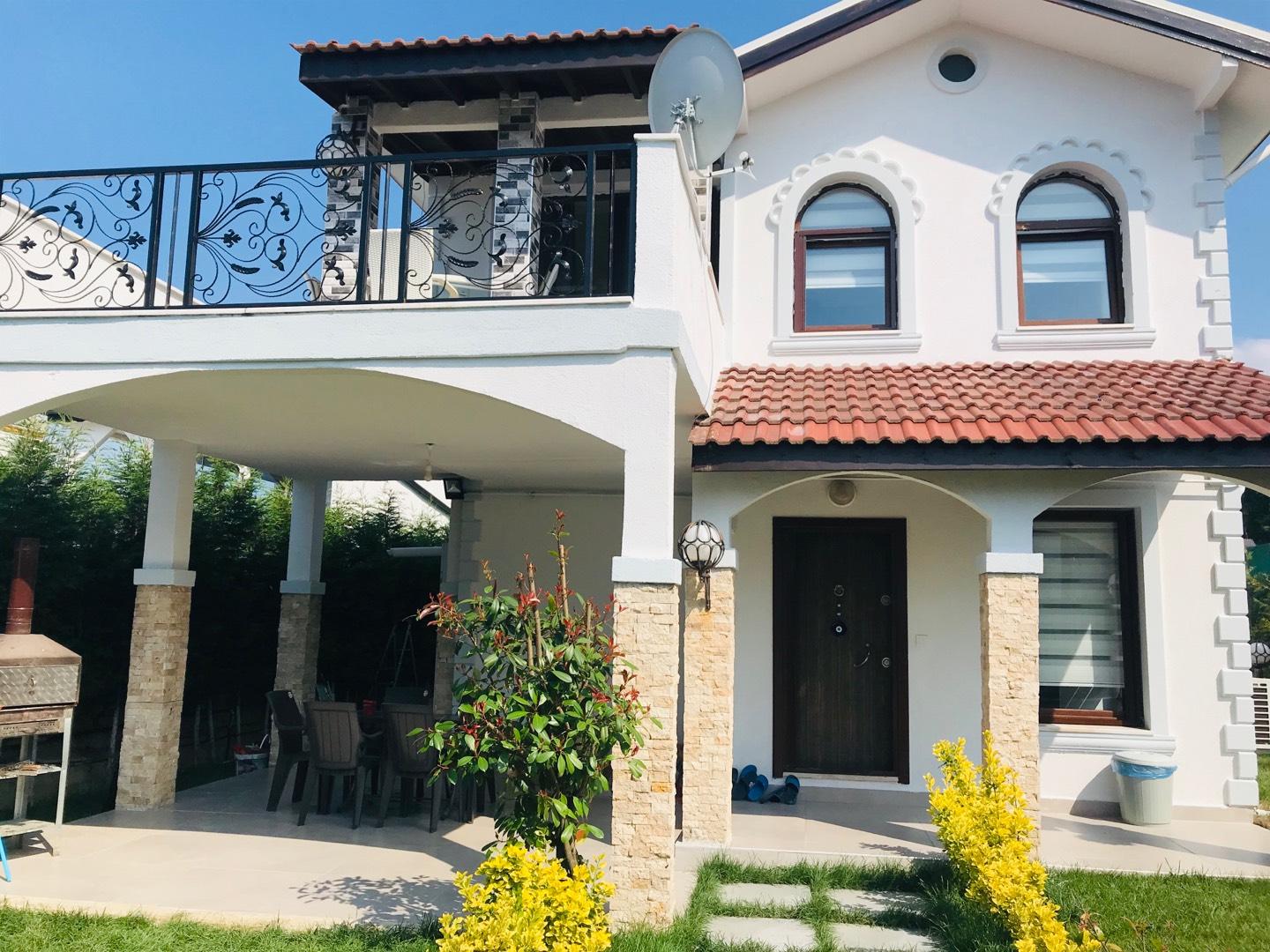 Sakarya Sapanca'da Göl Manzaralı, Isıtmalı ve Özel Havuzlu, Villa-26195