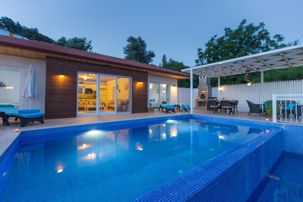 Kaş İslamlar'da Keyif Dolu Doğada, Özel Havuzlu, Kiralık Villa